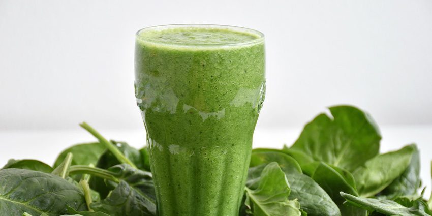 Cómo hacer jugo verde detox natural
